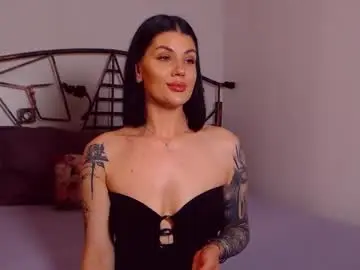 Yvonneeverlee  live sex cam