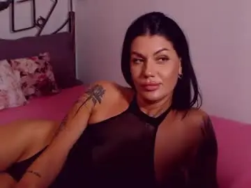 Yvonneeverlee  live sex cam