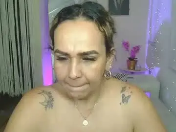 Aunty_milf  live sex cam