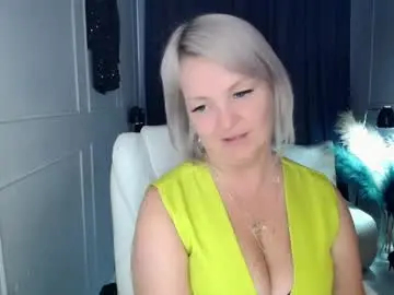 Emmmam  live sex cam