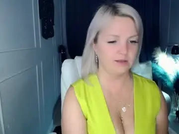 Emmmam  live sex cam