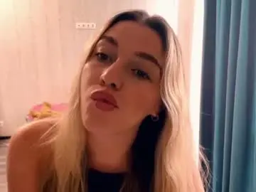 Luannamedel  live sex cam
