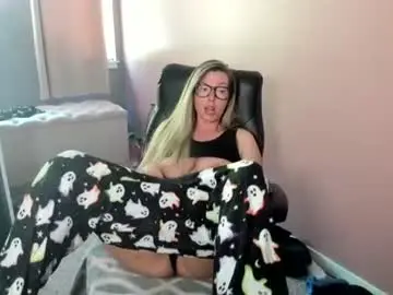 Mandybabyxxx  live sex cam