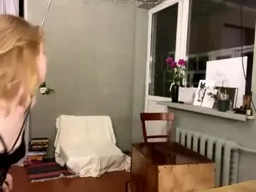 Molyangel  live sex cam