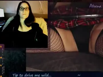 Atrena  live sex cam
