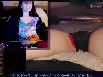 Atrena  live sex cam