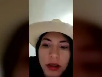 Catwoman_22  live sex cam
