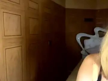 Doreathagustave  live sex cam