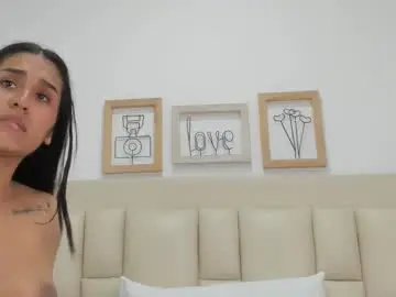 Ebonyludovica  live sex cam