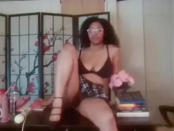 Hysteriaheels  live sex cam