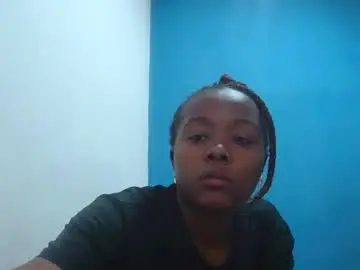 Marietinah  live sex cam