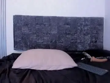 Mia_velvetx  live sex cam