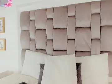 Millie_byers  live sex cam