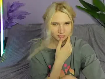 Naomiskinny  live sex cam
