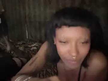 Ninaxxglacier  live sex cam