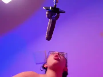 Ravencroxx  live sex cam