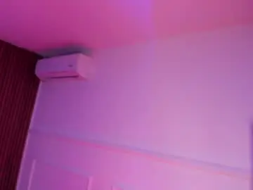 Ravencroxx  live sex cam