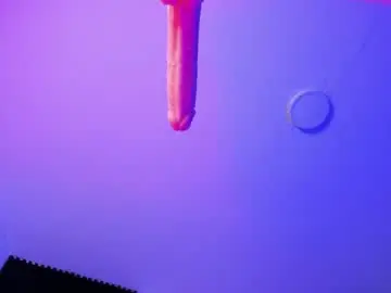 Ravencroxx  live sex cam