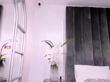 Saraevil  live sex cam