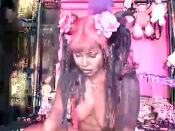 Thelowlita  live sex cam