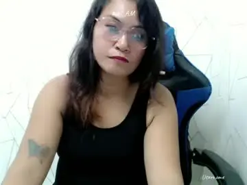 Urslut_jimiely69  live sex cam