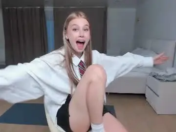 Capricemarileen  live sex cam