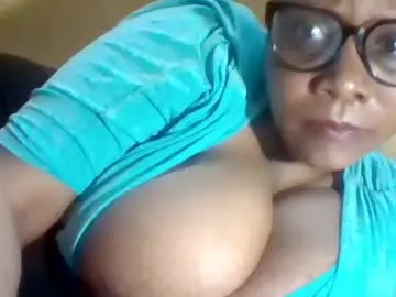 Ebonybussy  live sex cam