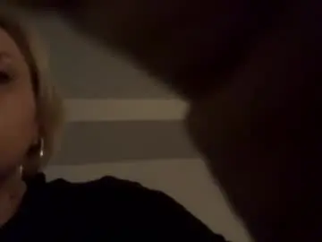Gonegirloxo  live sex cam