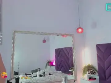 Haileystonei  live sex cam
