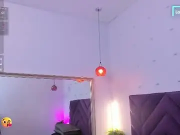 Haileystonei  live sex cam