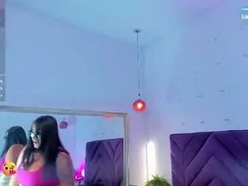 Haileystonei  live sex cam