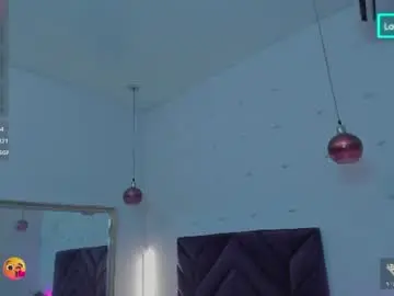 Haileystonei  live sex cam
