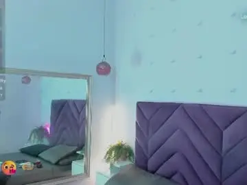 Haileystonei  live sex cam