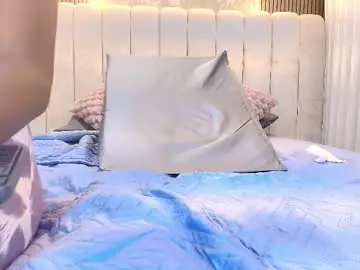 Hazel_kataleya  live sex cam