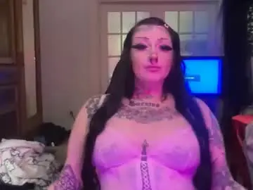 Hell0kittyblood  live sex cam