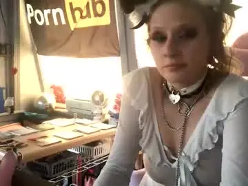 Kitana6923  live sex cam