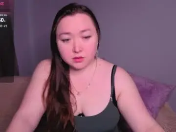Kyeacloser  live sex cam