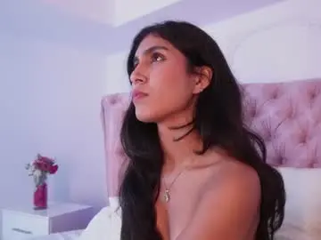 Luciana_roa  live sex cam