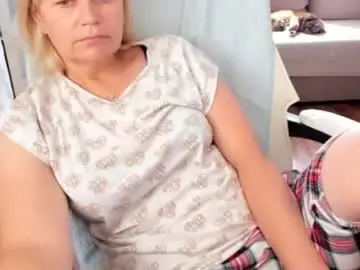 Luckellysik  live sex cam