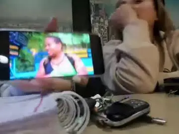 Mia_casttellanos  live sex cam