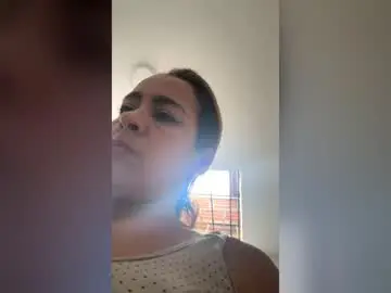 Natigoonzales  live sex cam