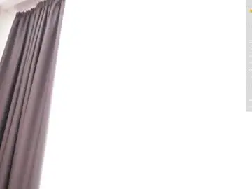Whisperlure  live sex cam