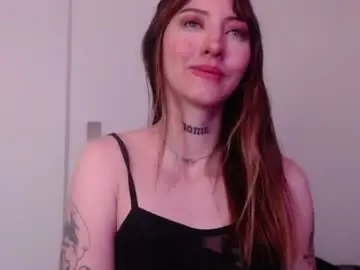 Carmennrusso  live sex cam