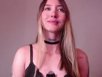 Carmennrusso  live sex cam