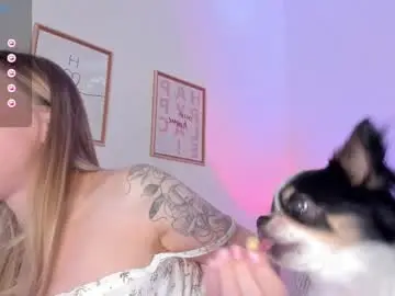 Damn_cutie  live sex cam