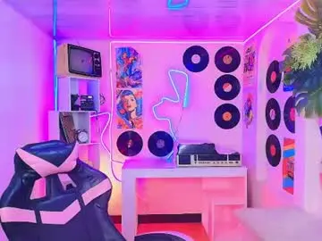 Emmyrossex1  live sex cam
