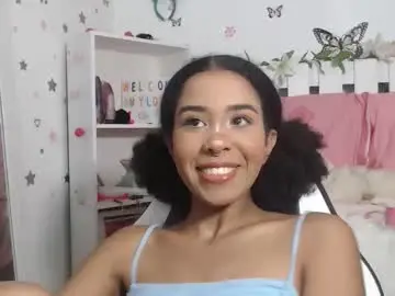 Hela_sexy_xx  live sex cam