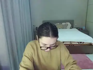 Kristall_xxx  live sex cam