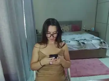 Kristall_xxx  live sex cam