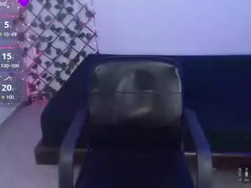 Latin_mommy_  live sex cam